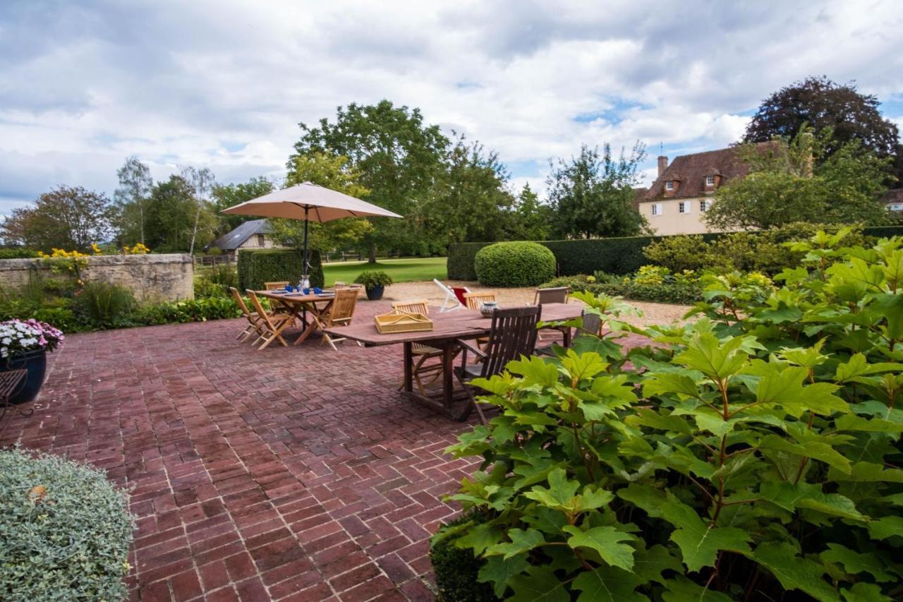 Maison "Jardin Gaillard" Bieville-en-Auge Exteriör bild