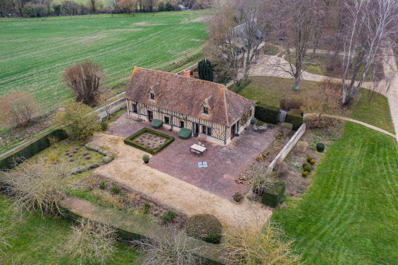 Maison "Jardin Gaillard" Bieville-en-Auge Exteriör bild